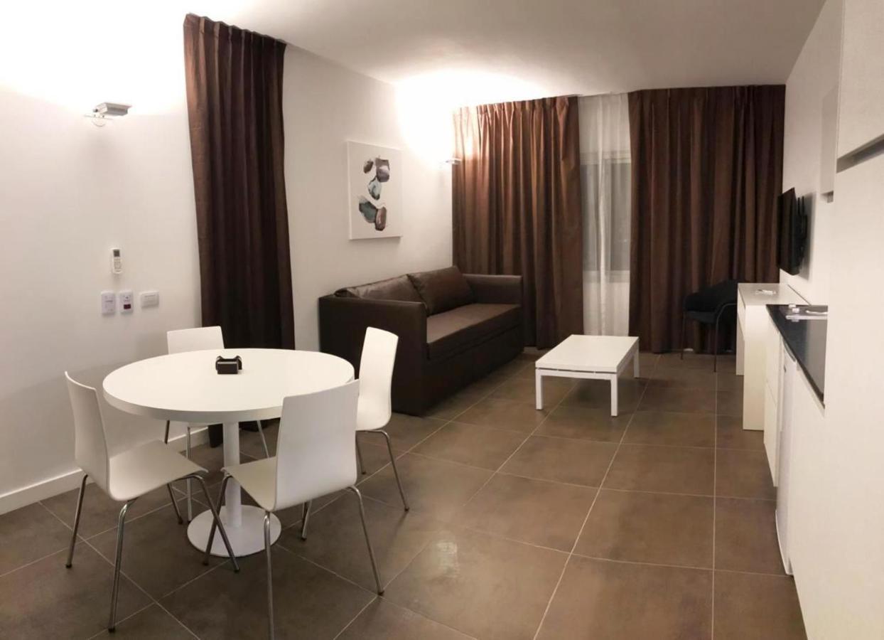 Rental Suites Campana Luaran gambar